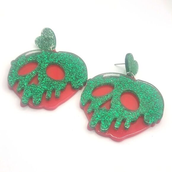 DRIPPING POISON APPLE snow White skull cute fun halloween earrings - Picture 8 of 8